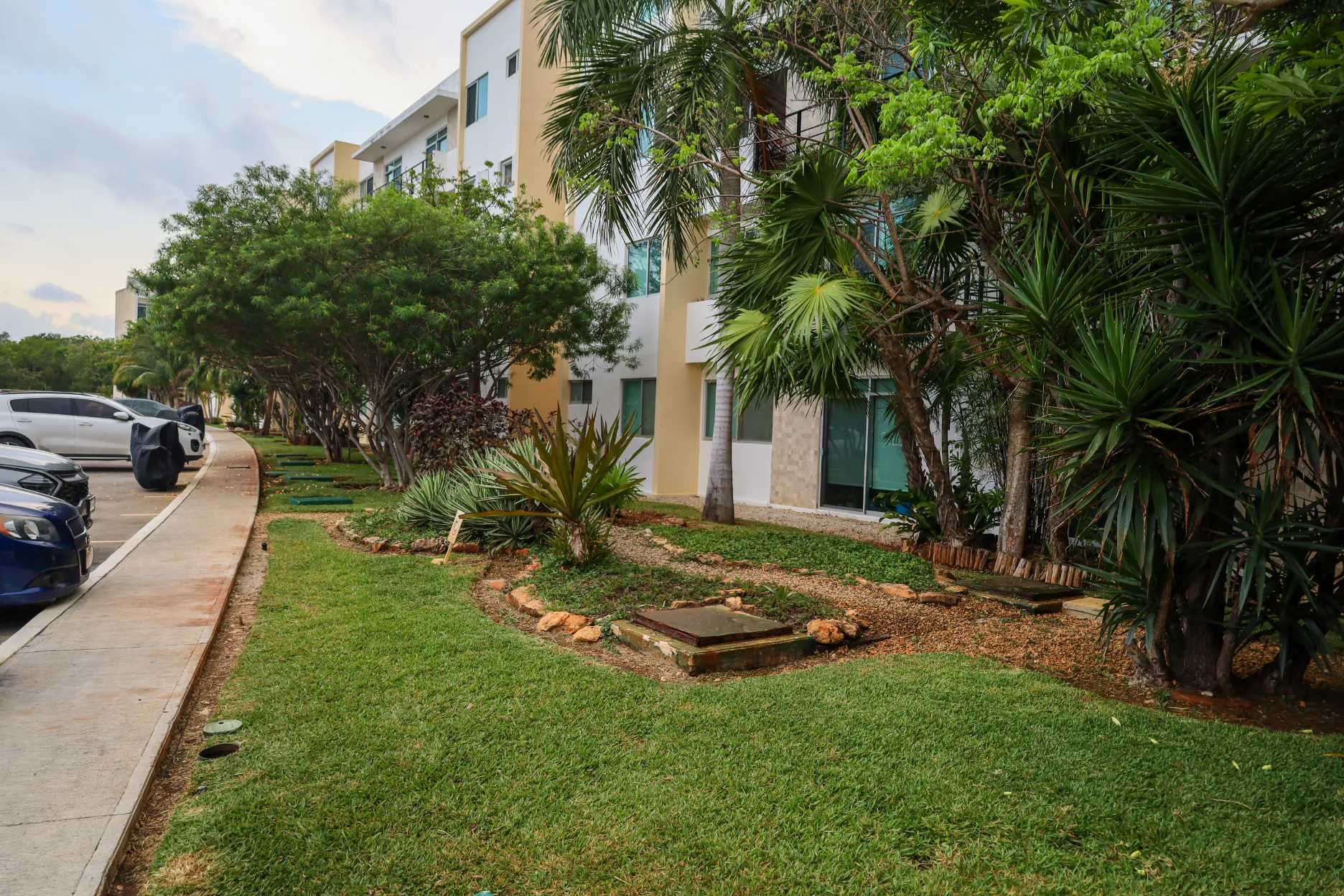 Punta Diamante principal